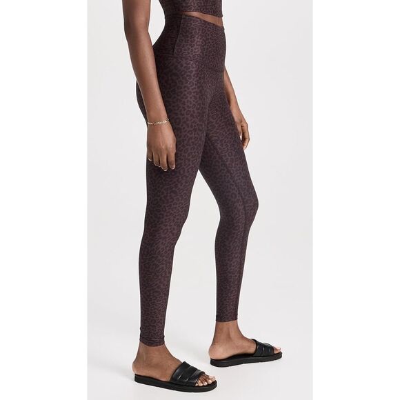Beyond Yoga x Barre3 Collab Leggings Dusty Purple Leopard Print - Small - Picture 2 of 14